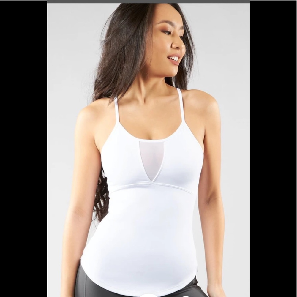 Buffbunny Cycle Top in White